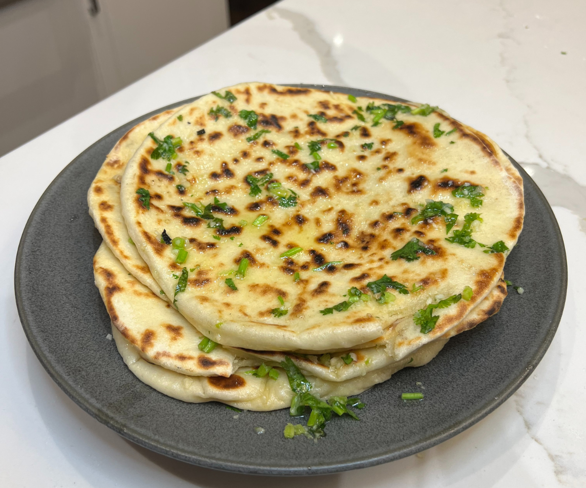 CHEESE GARLIC NAAN