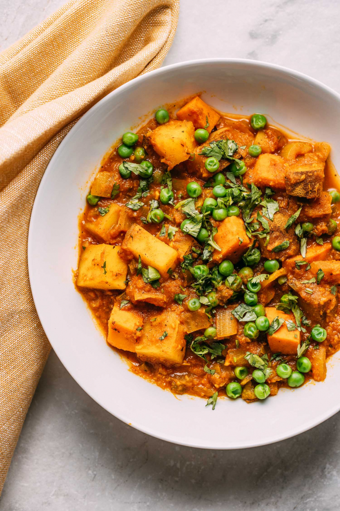 ALOO MATTAR (VEGAN OPTIONAL)