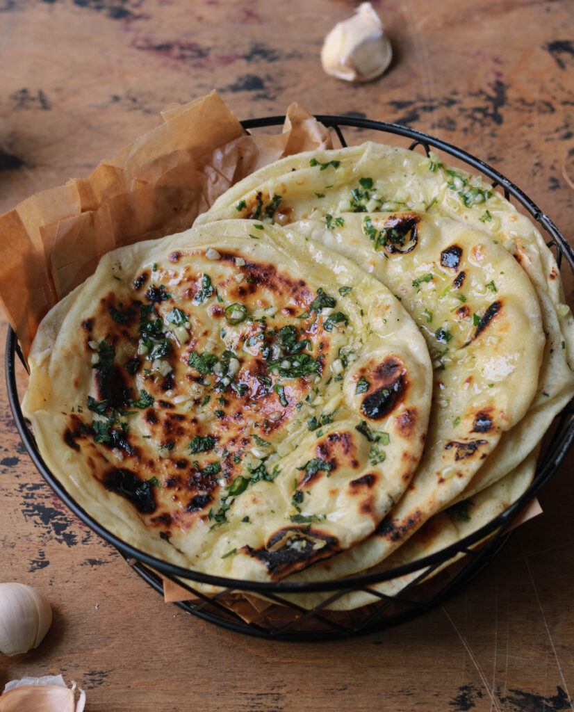 GARLIC CHILI NAAN