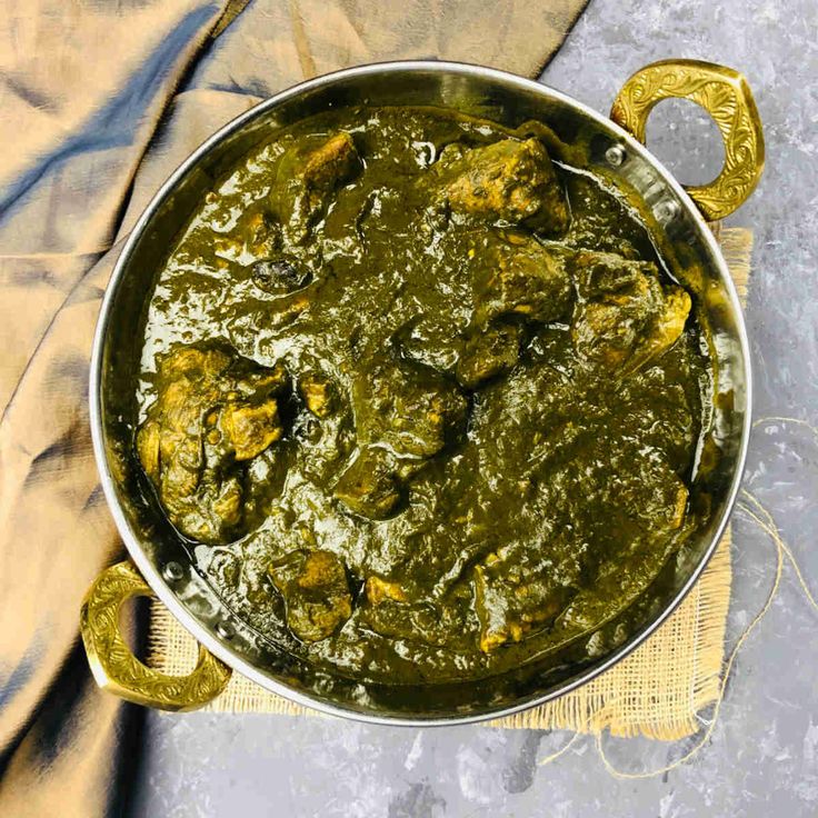 CHICKEN SAAG BALTI